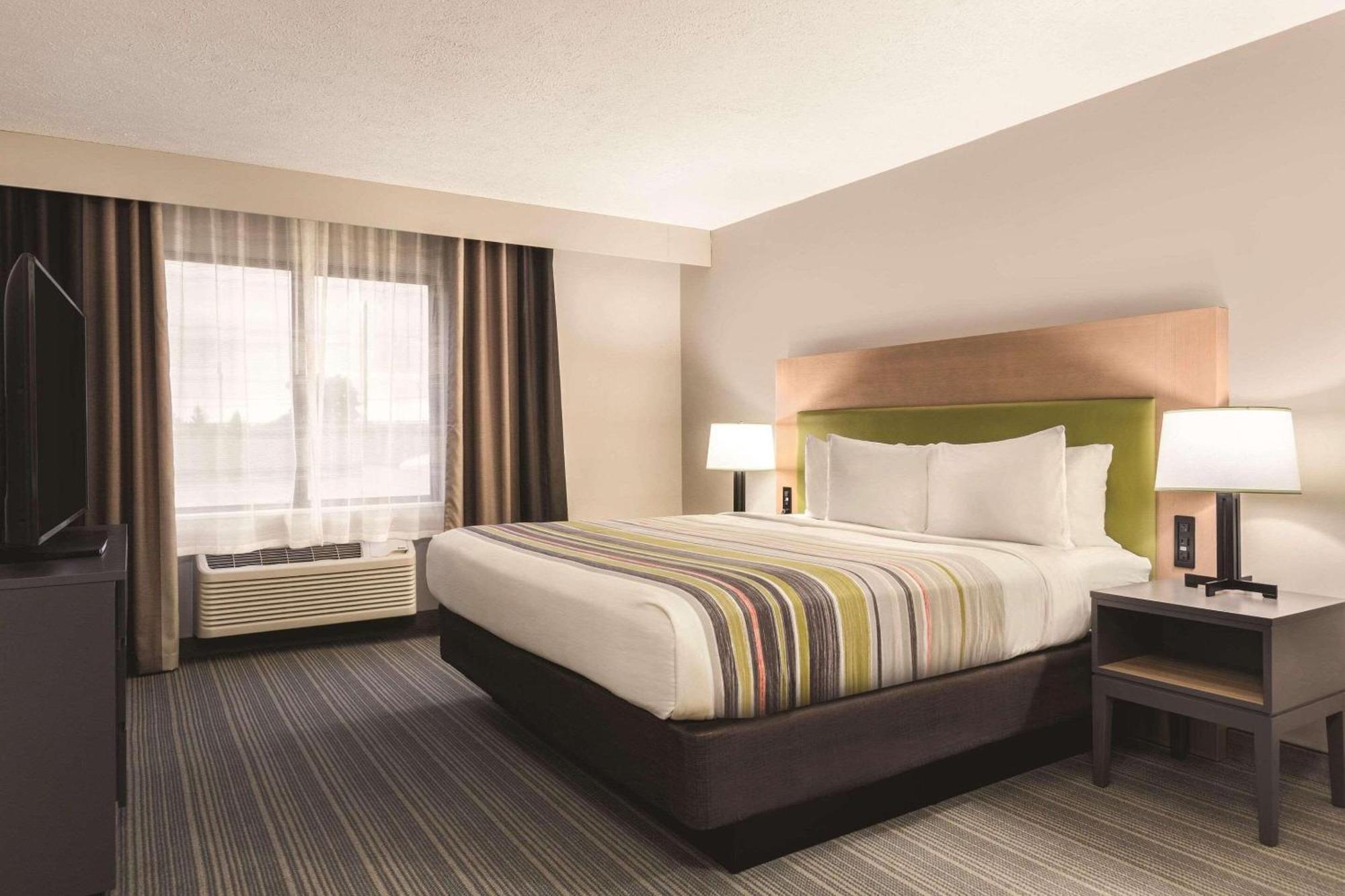 Country Inn & Suites By Radisson, Erie, Pa Kearsarge Exteriör bild