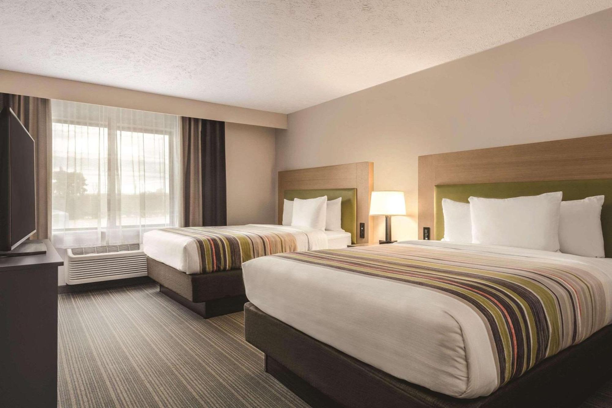 Country Inn & Suites By Radisson, Erie, Pa Kearsarge Exteriör bild