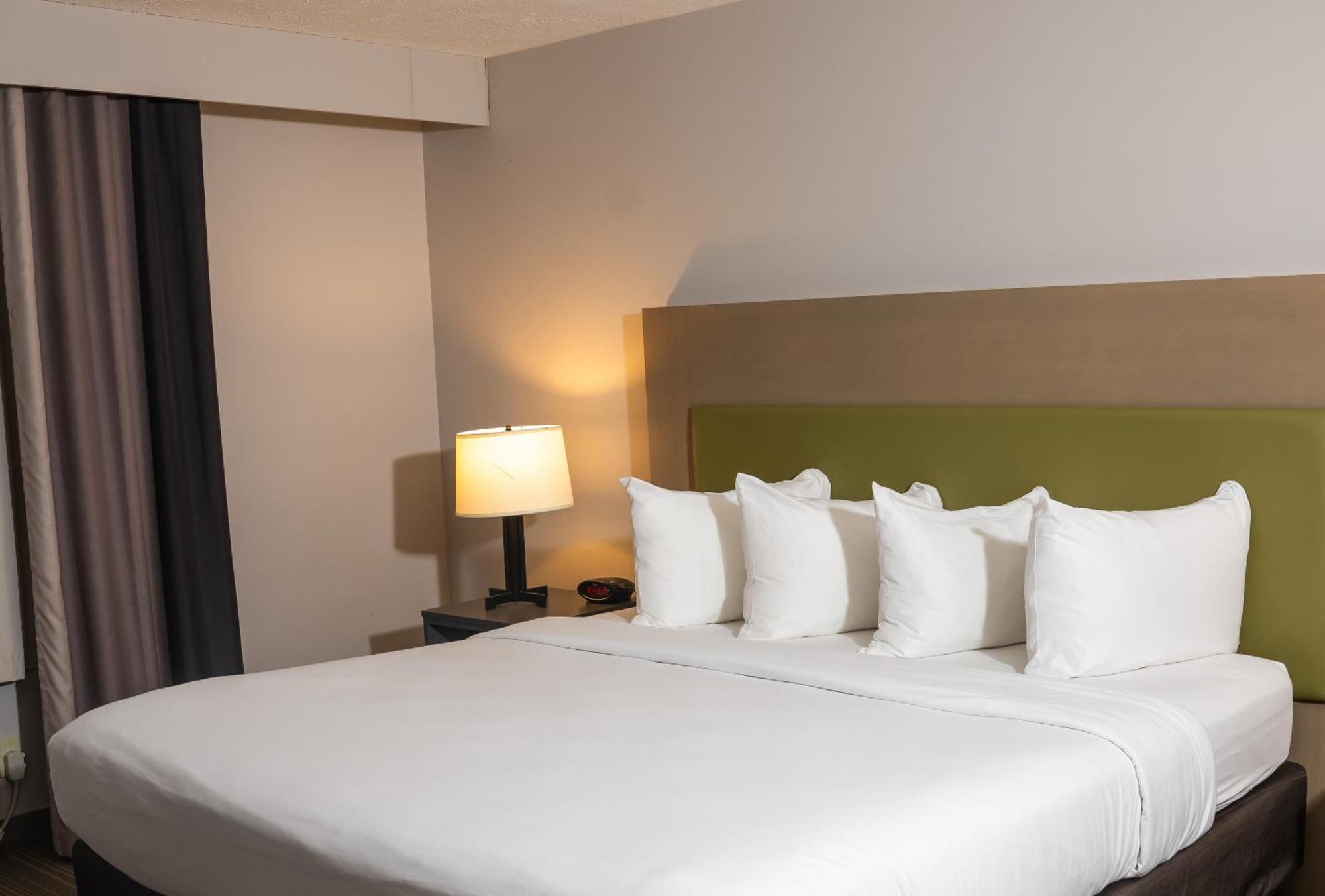 Country Inn & Suites By Radisson, Erie, Pa Kearsarge Exteriör bild