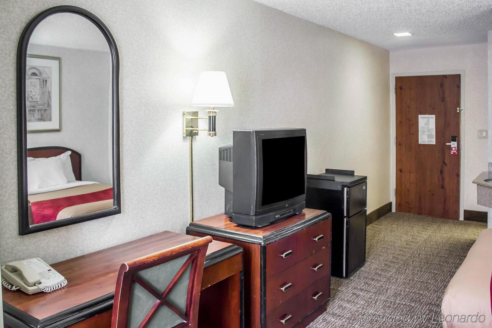 Country Inn & Suites By Radisson, Erie, Pa Kearsarge Exteriör bild
