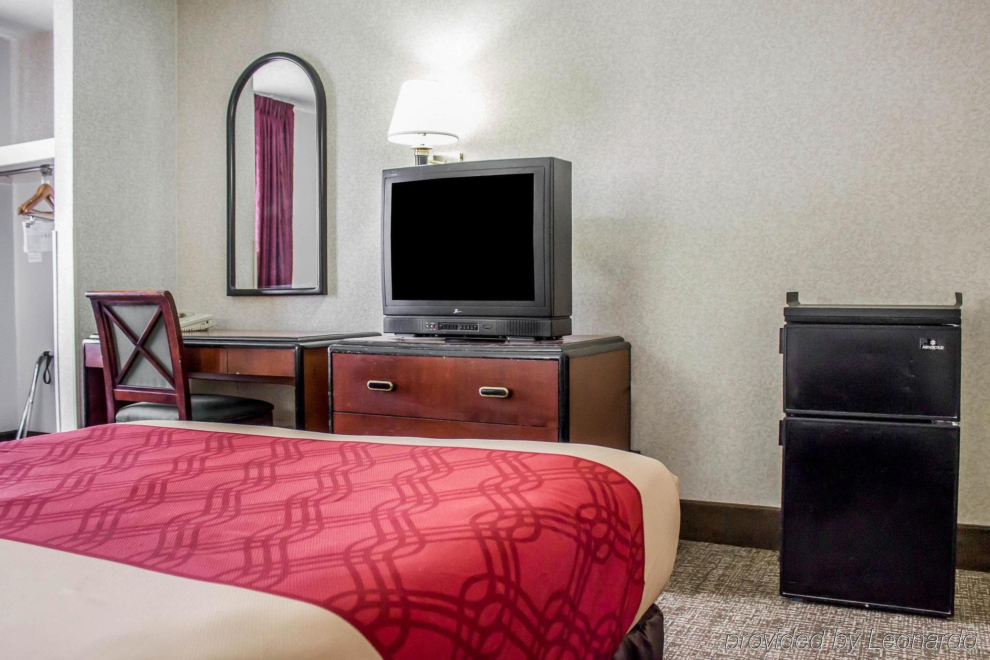 Country Inn & Suites By Radisson, Erie, Pa Kearsarge Exteriör bild